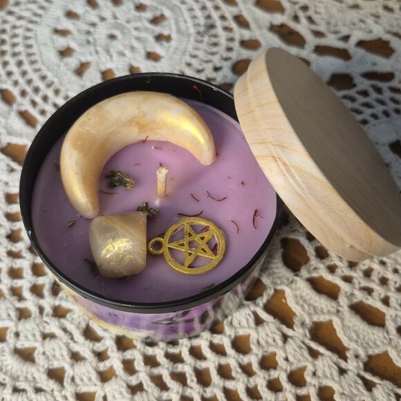 Scented Soy Candle - Picture 5 of 12